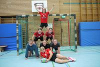 Das Bild zeigt die (künftige) Mädchenmannschaft der Handball Spielgemeinschaft SG Freiburg-Süd